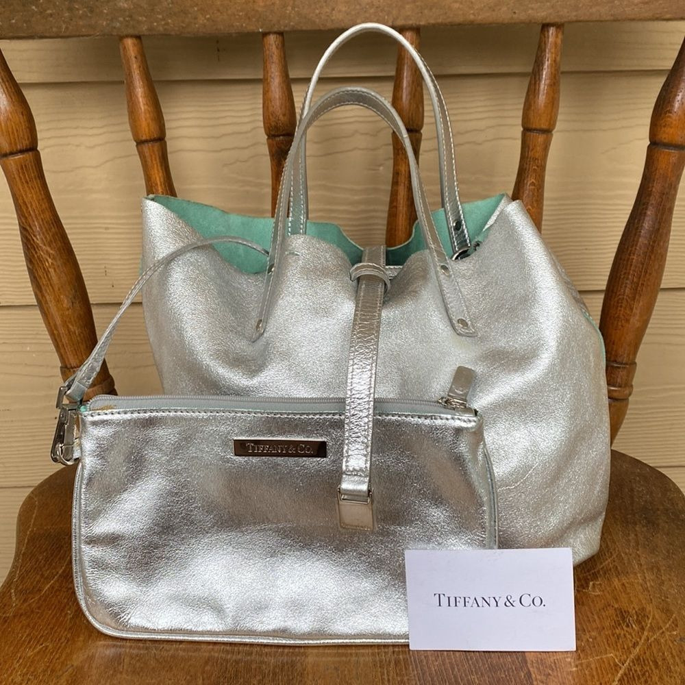💛 Authentic Tiffany & Co Blue Suede & Silver Reversible Purse & nice pouch